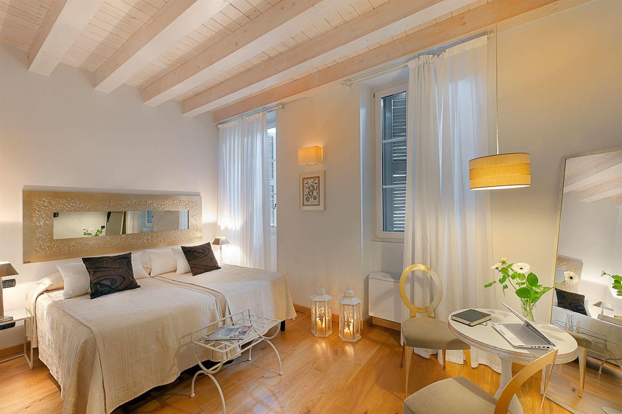Gallery Guest house 2*