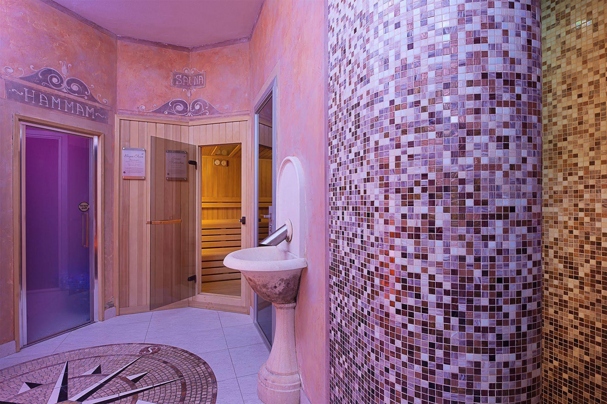 Gallery Guest house 2*