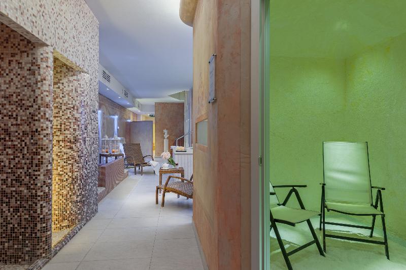 Gallery Guest house 2*